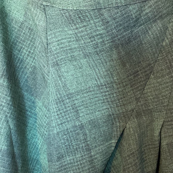 Green plaid retro style skirt. - Picture 3 of 5